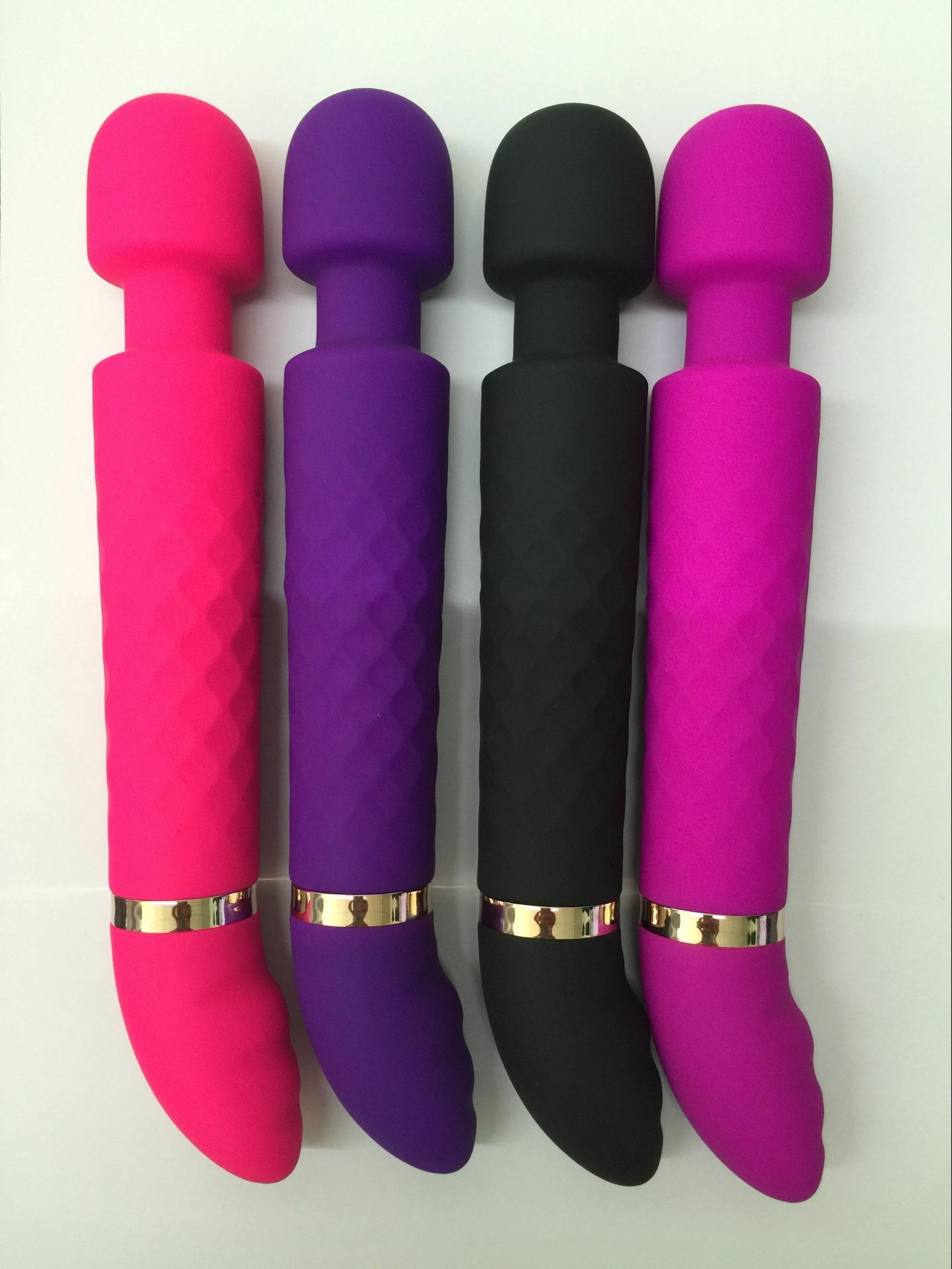 Silicone Wand with 2 ended operation, 10 function, rechargable!